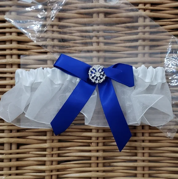 NWT- White and Blue Garter with Rhinestone Accent - Picture 6 of 6
